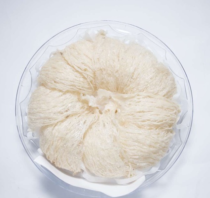 YẾN THƯỢNG HẠNG 100G/HỘP.Yến sạch nguyên tổ rút lông thích hợp làm quà biếu chăm sóc sức khỏe và sắc đẹp.